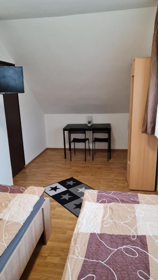 Arató Vendégház Pécs Esterno foto