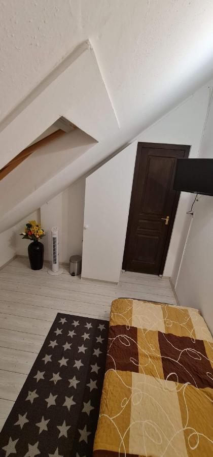 Arató Vendégház Pécs Esterno foto