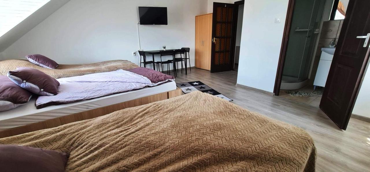 Arató Vendégház Pécs Esterno foto